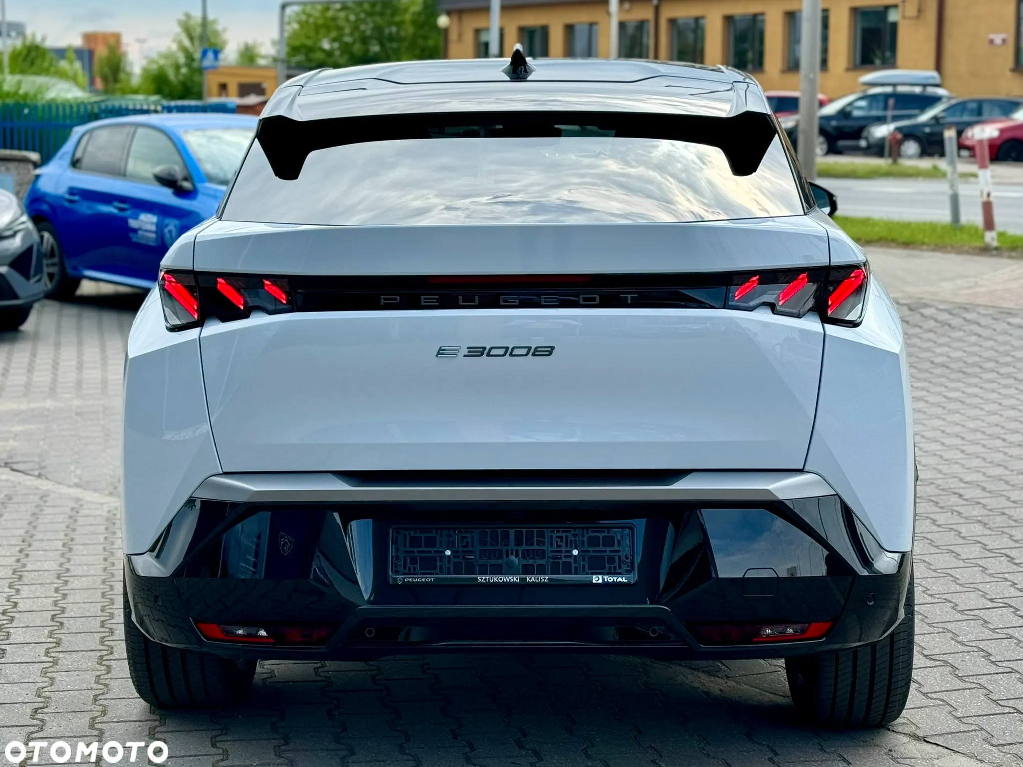 Peugeot 3008 e-3008 73kWh GT - 7