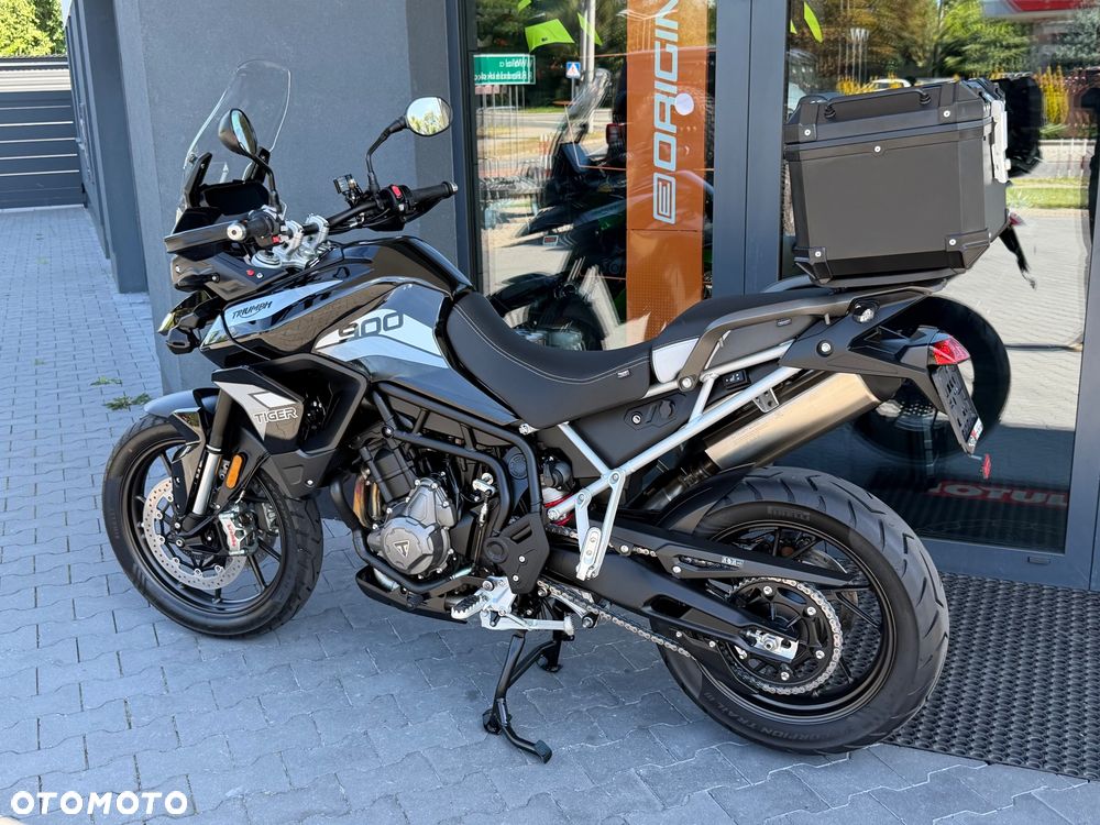 Triumph Tiger - 32