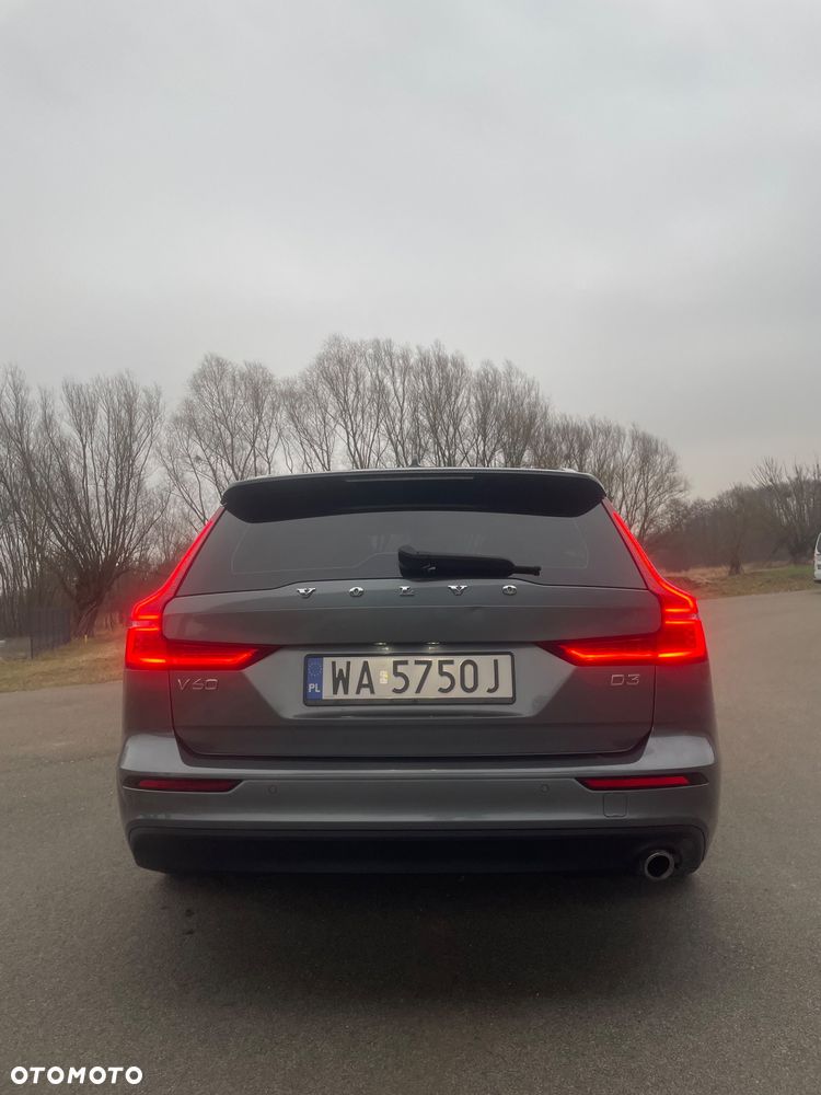 Volvo V60 D3 Geartronic Momentum - 9