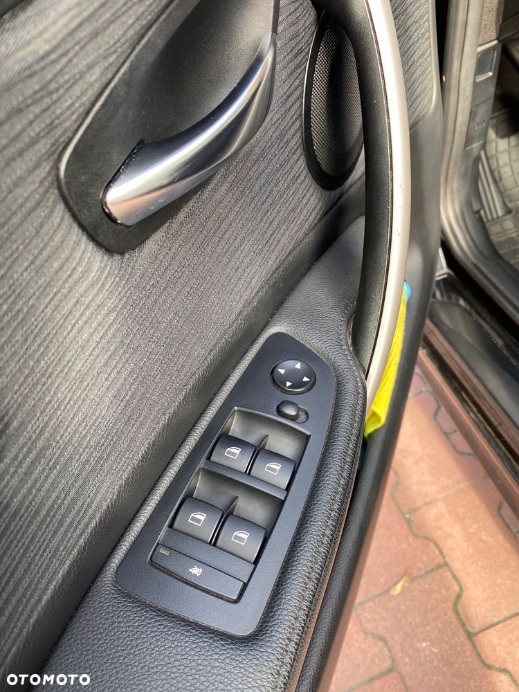 BMW Seria 1 116d DPF - 6