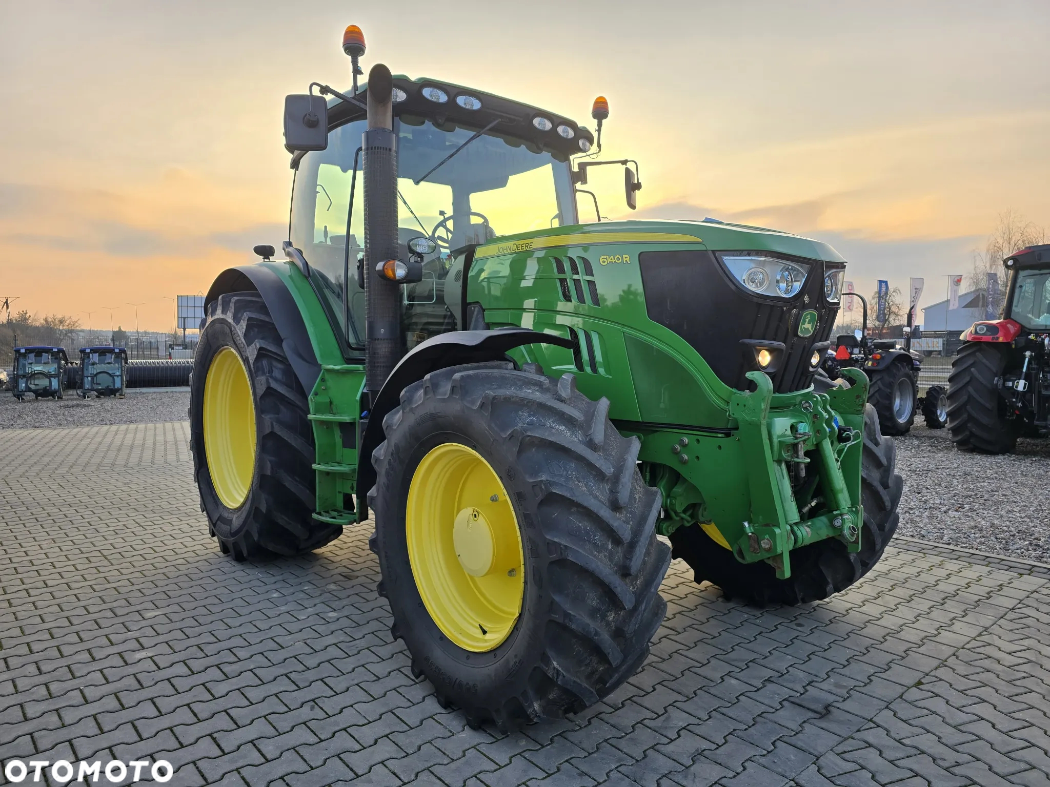John Deere 6140R - 7