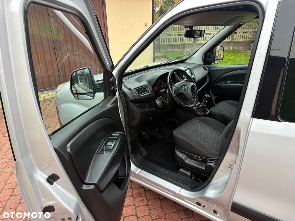 Opel Combo - 20