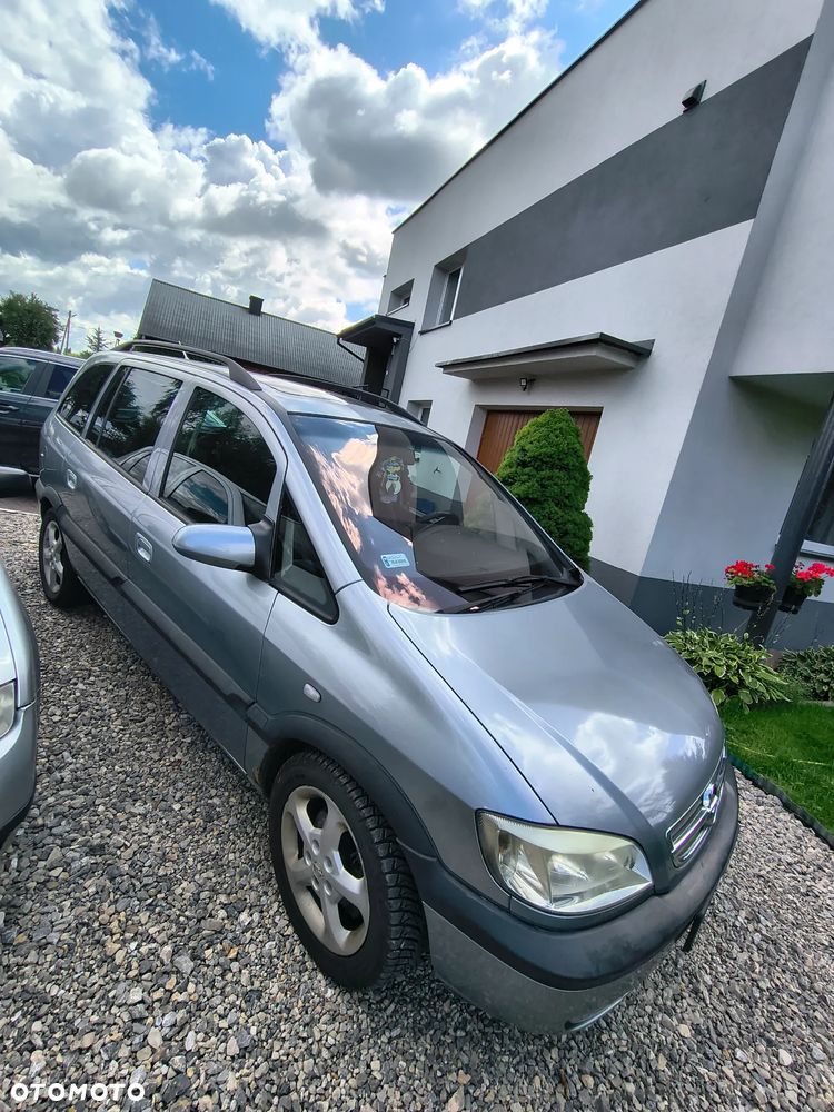Opel Zafira 1.8 16V Comfort - 4