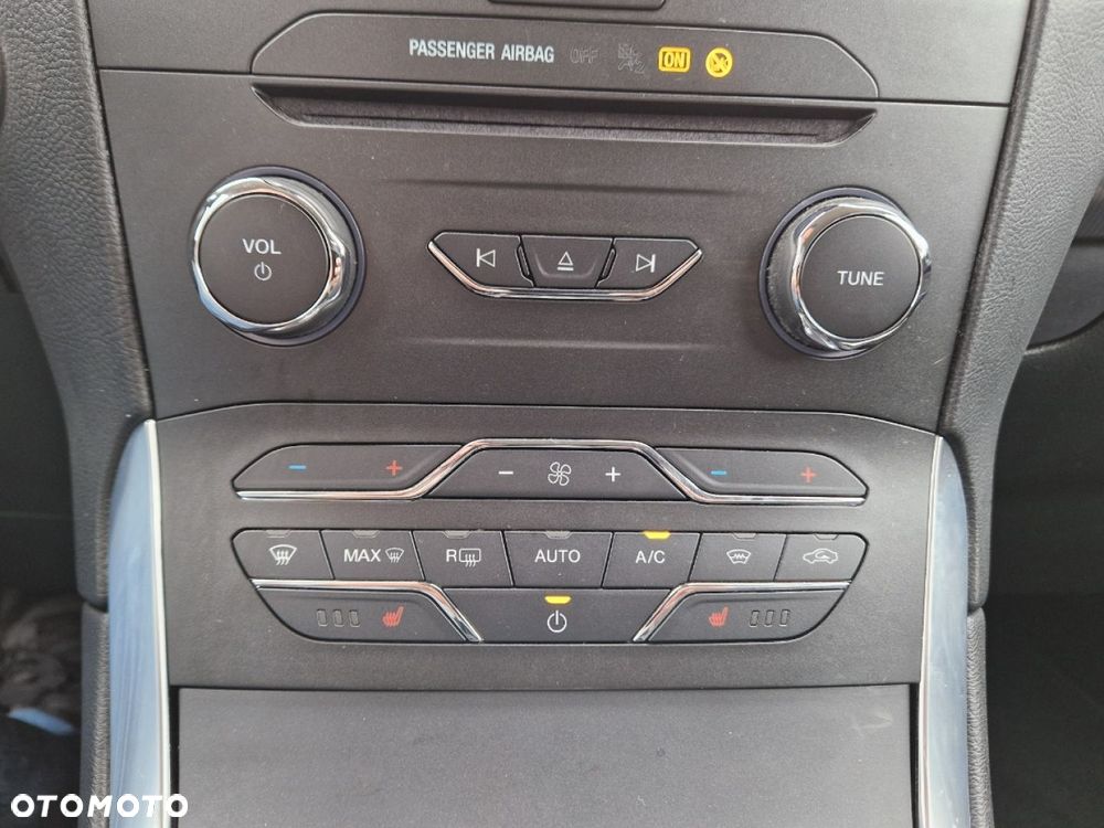 Ford Galaxy - 15