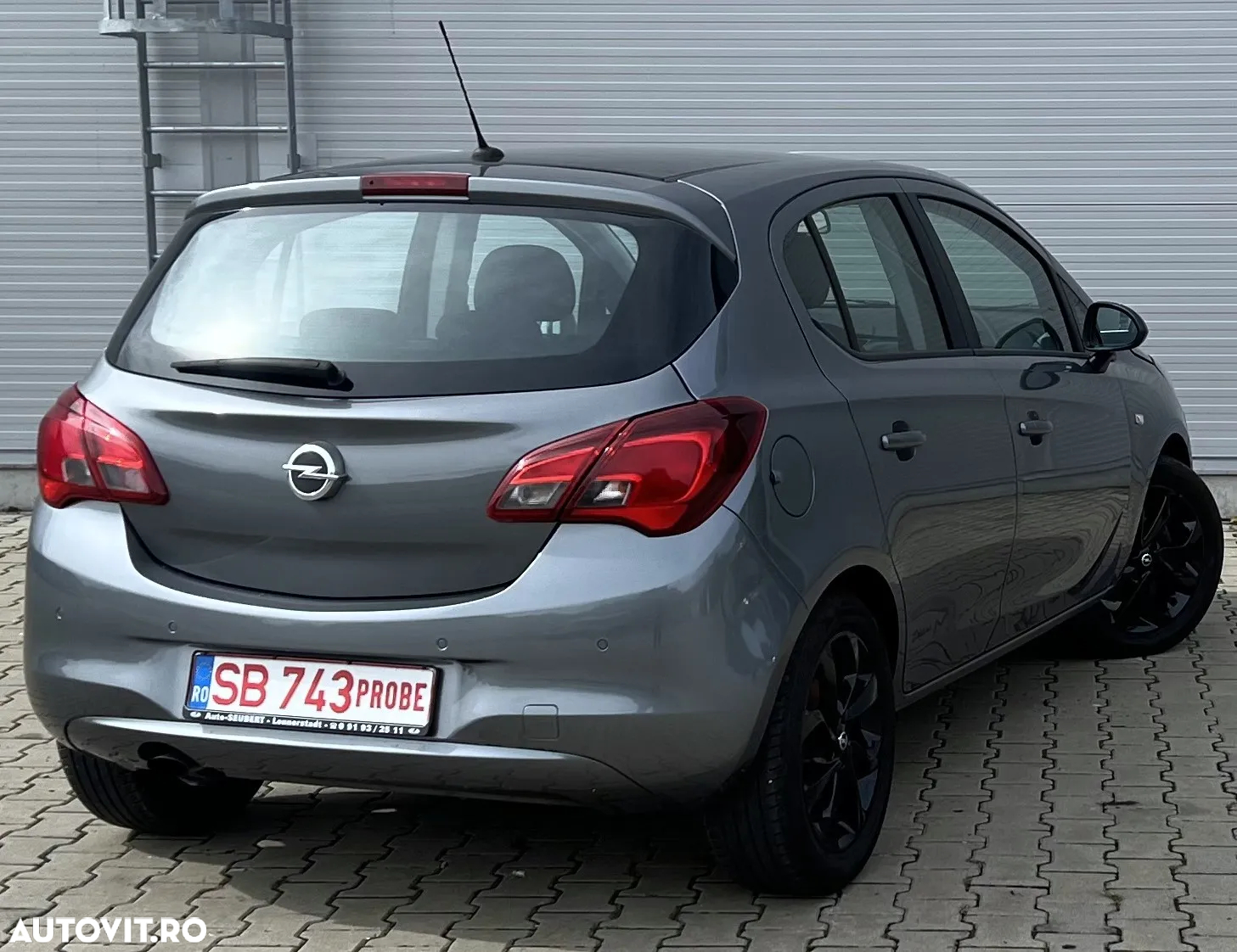 Opel Corsa 1.4 ECOTEC Color Edition - 4