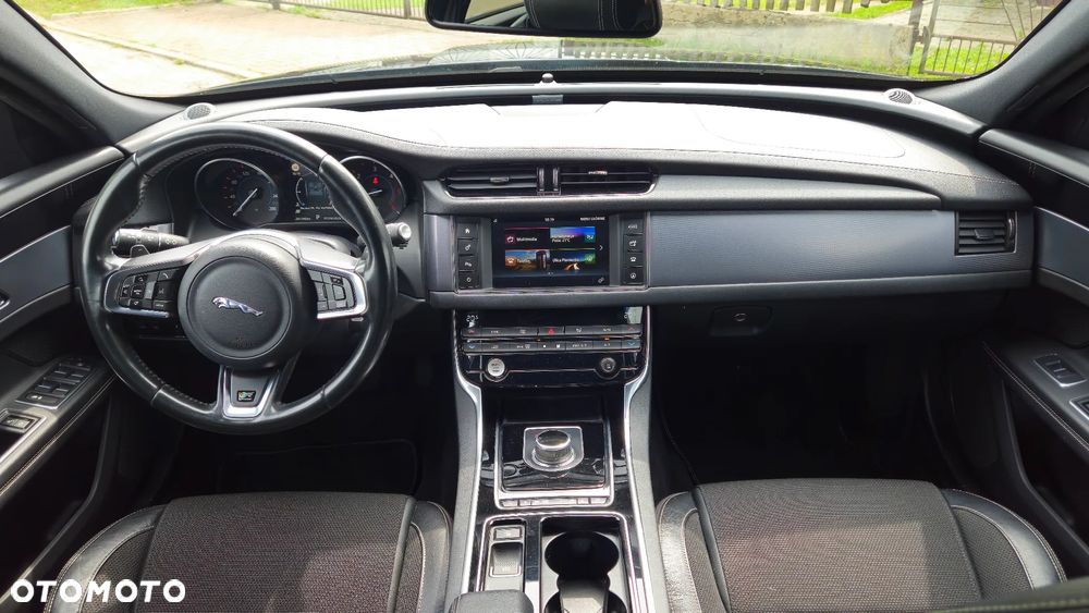 Jaguar XF 2.0 i4D R-Sport - 6
