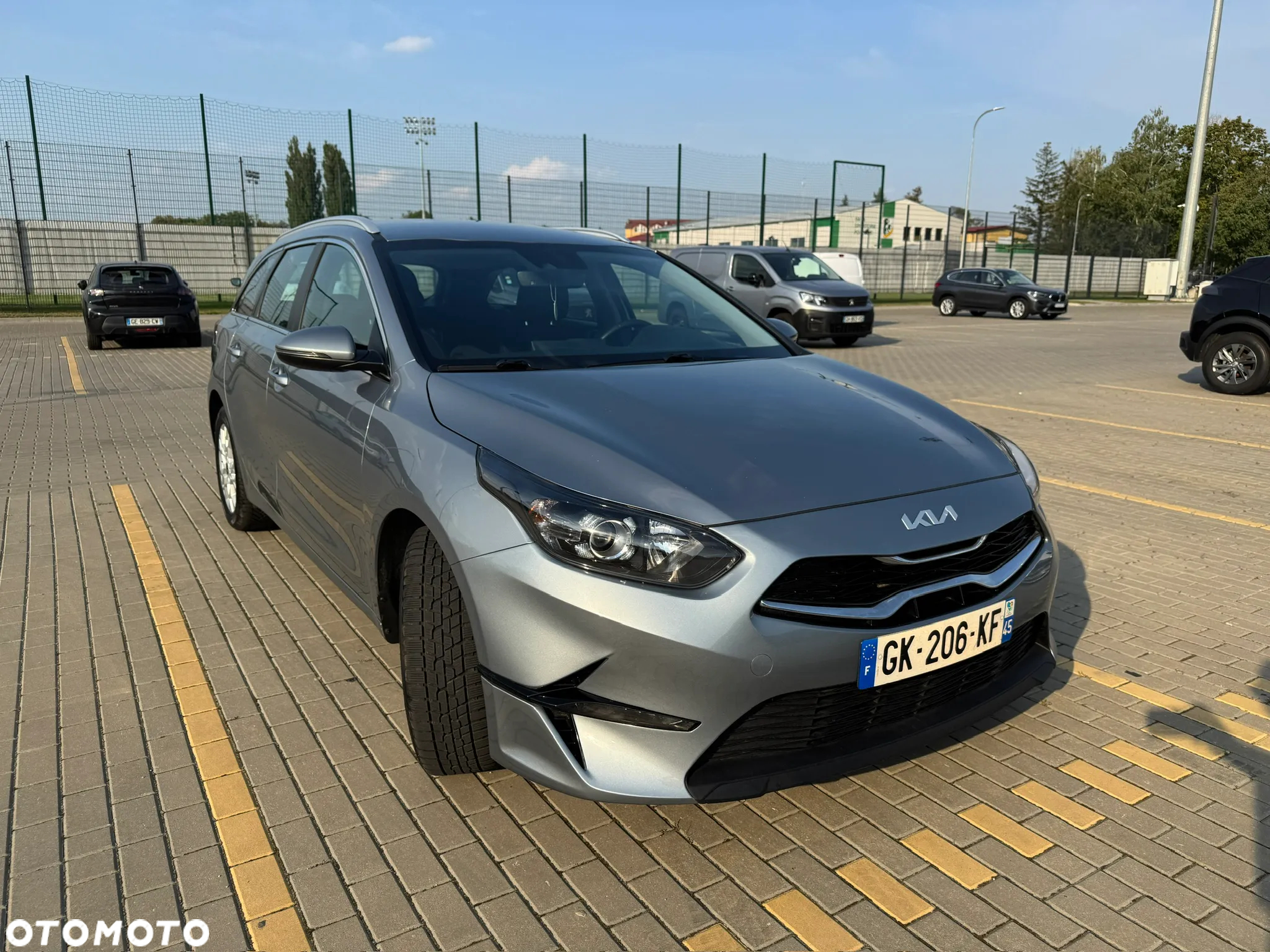 Kia Ceed - 12