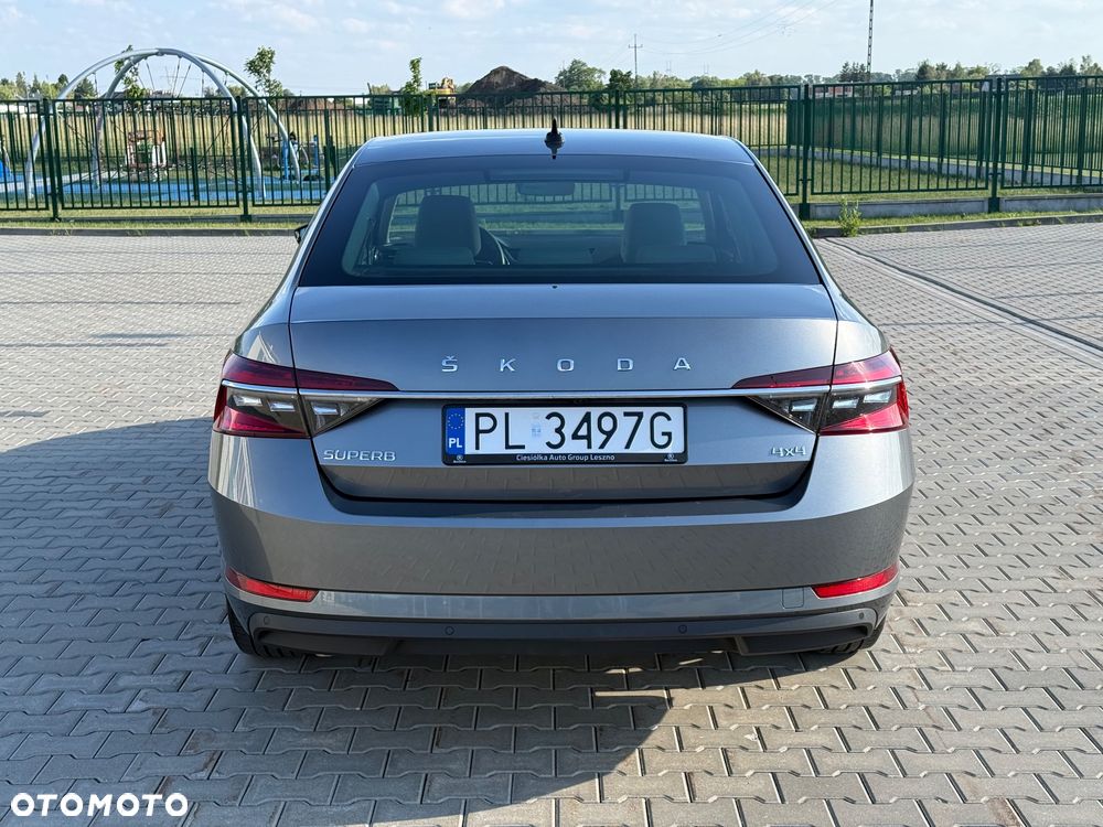 Skoda Superb 2.0 TDI 4x4 DSG Style - 8