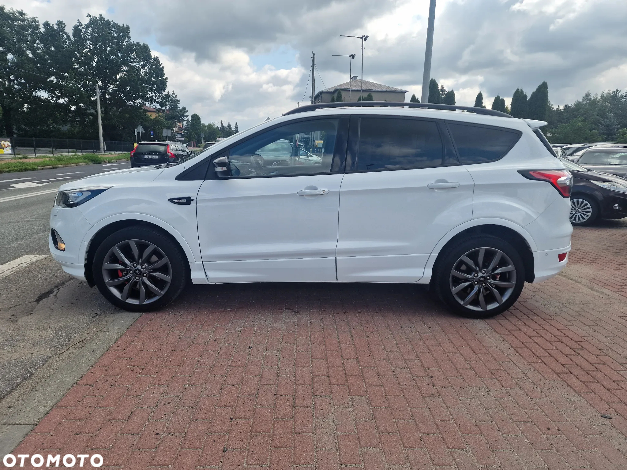Ford Kuga 1.5 EcoBoost FWD ST-Line ASS GPF - 8