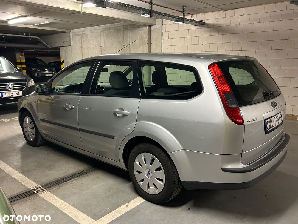 Ford Focus 2007 photo 2