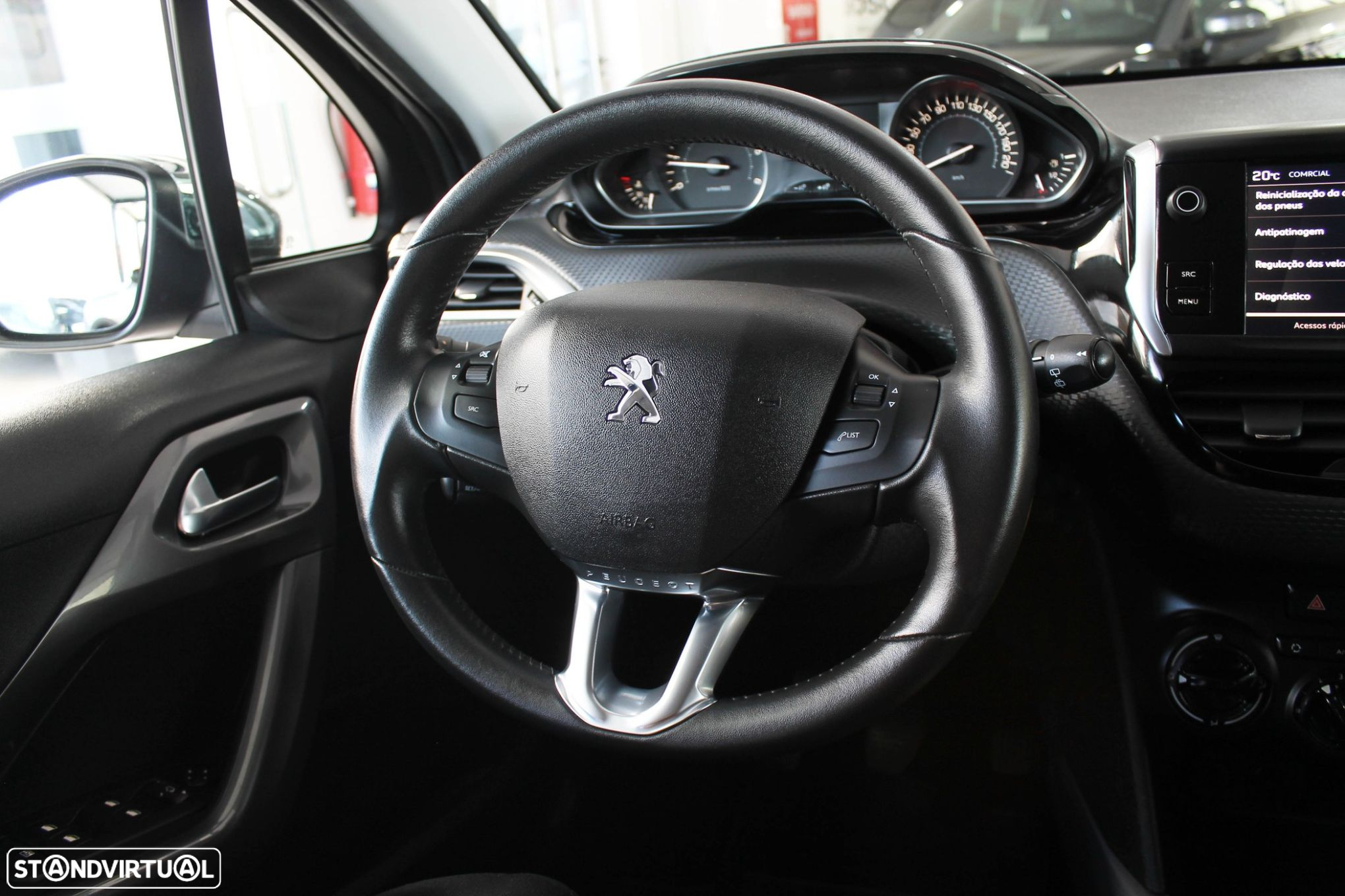 Peugeot 2008 1.5 BlueHDi Style - 15