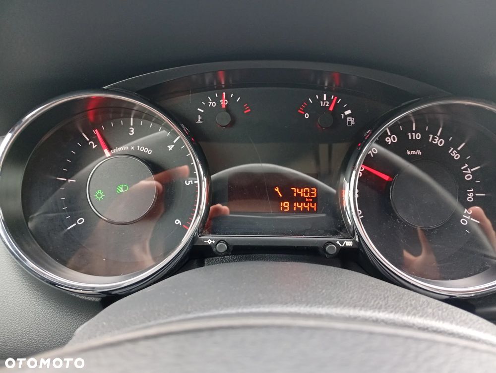 Peugeot 3008 1.6 HDi Trendy - 11