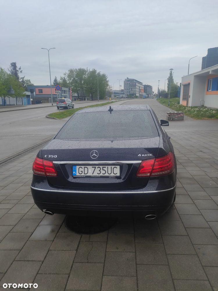 Mercedes-Benz Klasa E 350 4Matic 7G-TRONIC - 9