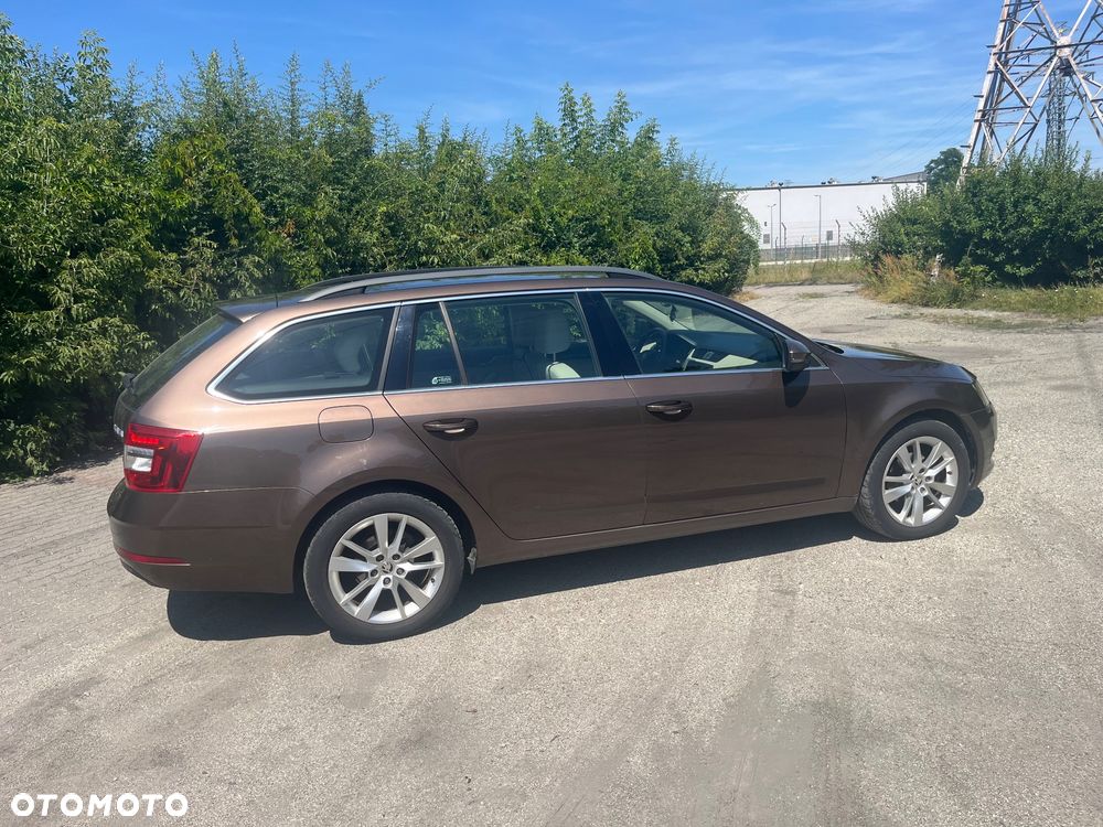 Skoda Octavia 1.6 TDI Style DSG - 4