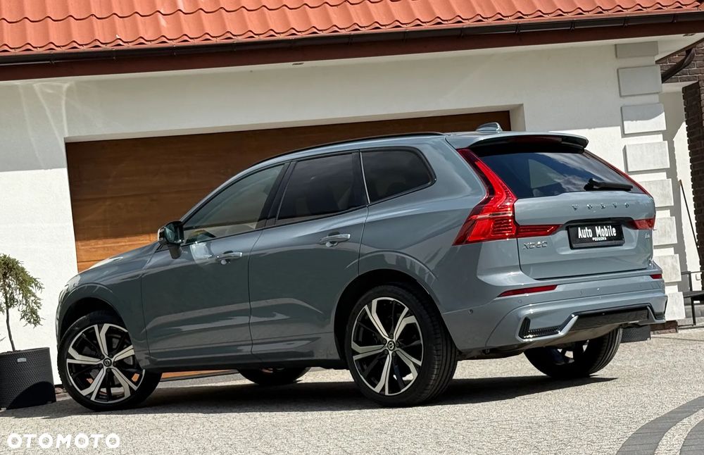 Volvo XC 60 B4 B Plus Dark - 4