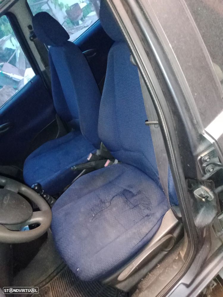 Fiat Punto 1.2 16V ELX - 1