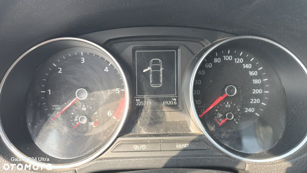 Volkswagen Polo 1.4 TDI Blue Motion Technology Allstar - 24