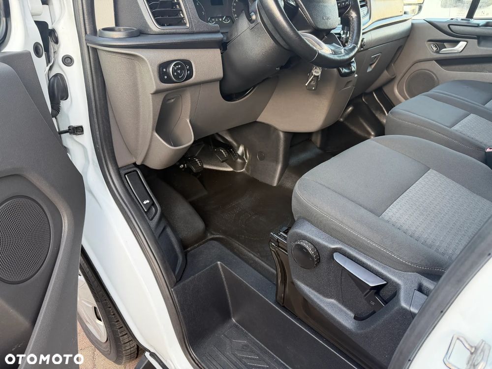 Ford Custom L1H1 - 9