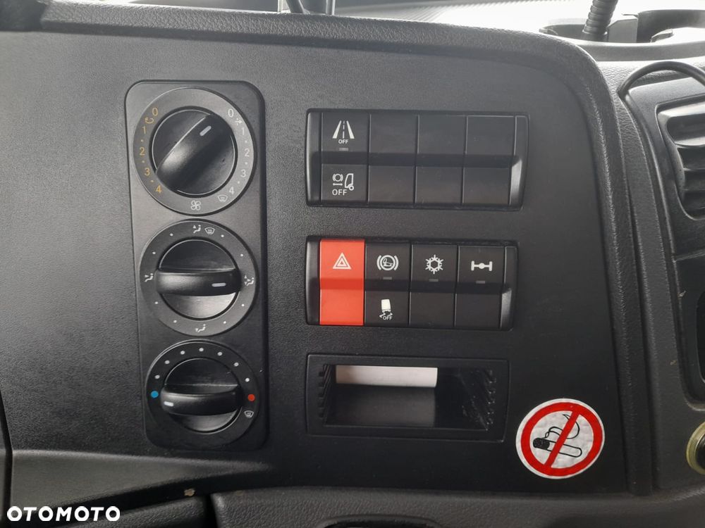 Mercedes-Benz Atego 1224 7.75m TOP1 STAN WINDA HAK z Niemiec tylko 320 000km UBRANIÓWKA czyściutki 6 cylindrów - 30