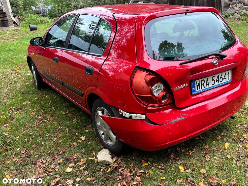 Nissan Almera