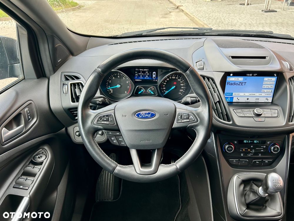 Ford Kuga 1.5 EcoBoost 2x4 ST-Line - 27