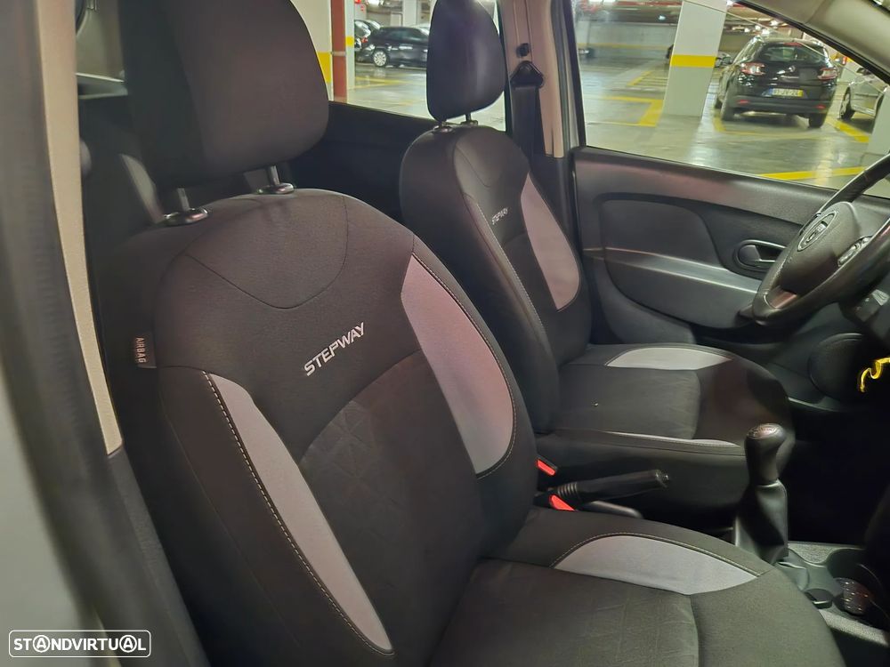 Dacia Sandero 0.9 TCe Stepway - 39