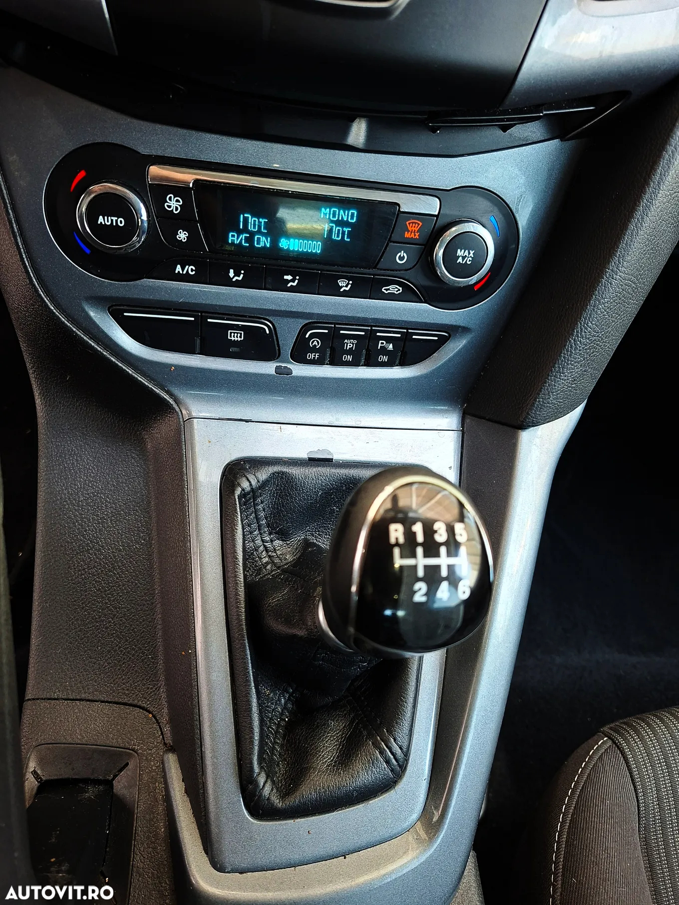 Ford Focus 1.6 TDCI DPF Titanium - 20
