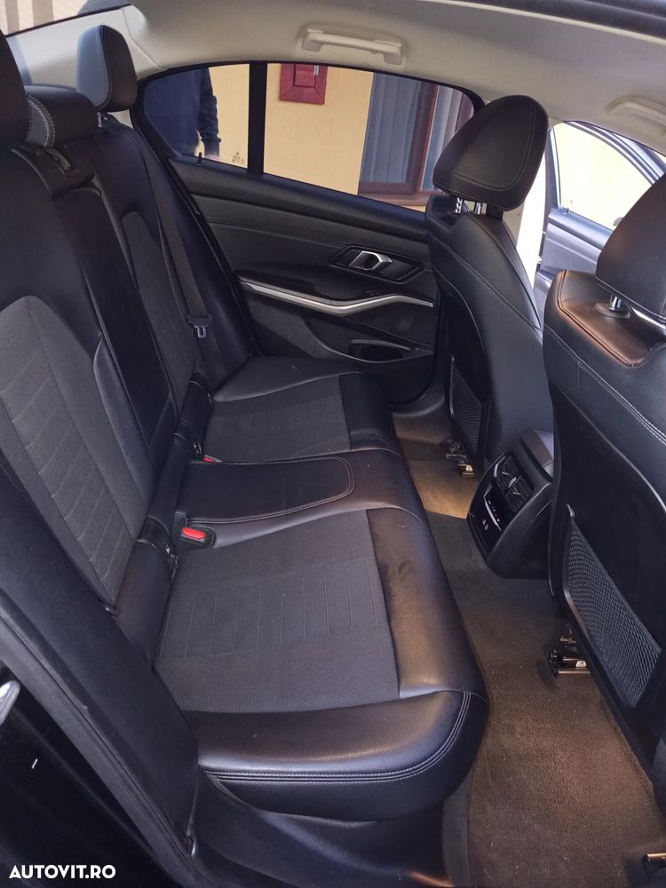 BMW Seria 3 318d Aut. Luxury Line - 11