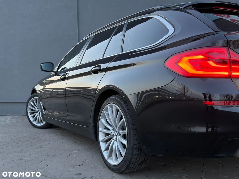BMW Seria 5 520d - 25