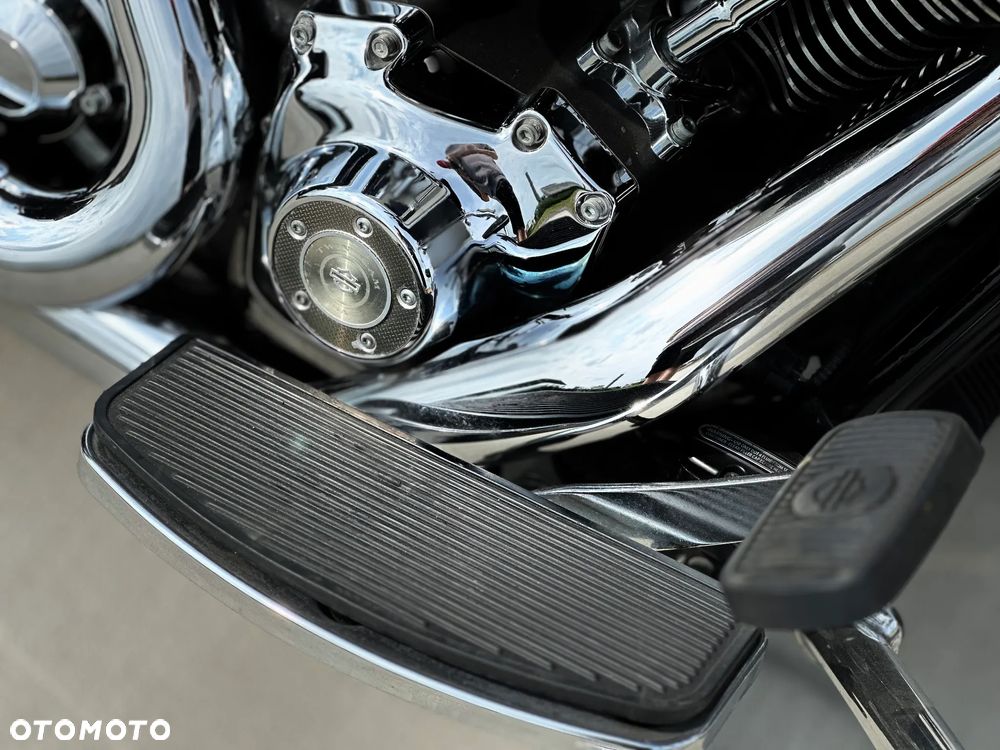 Harley-Davidson FLHS Electra Glide - 22