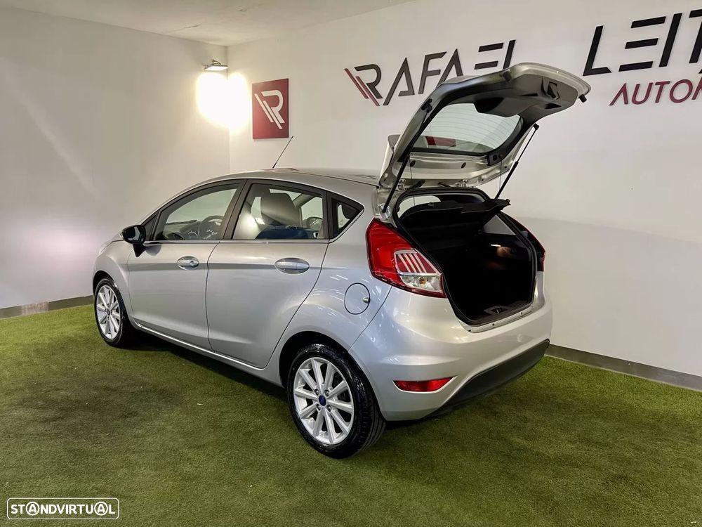Ford Fiesta 1.5 TDCi Titanium - 28