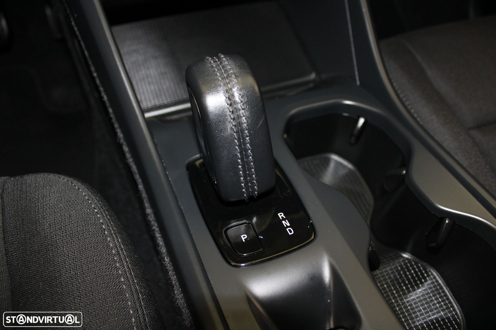 Volvo XC 40 2.0 D3 Geartronic - 16