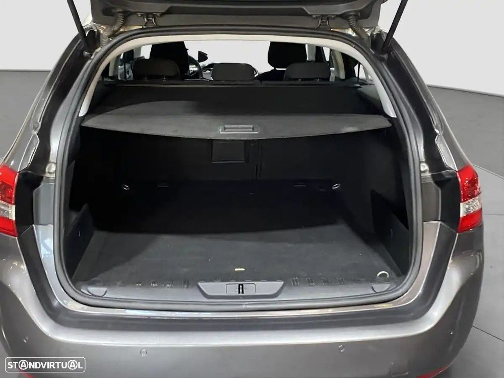 Peugeot 308 SW - 10