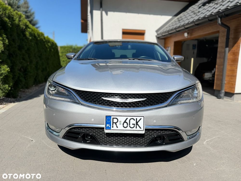 Chrysler 200 - 9