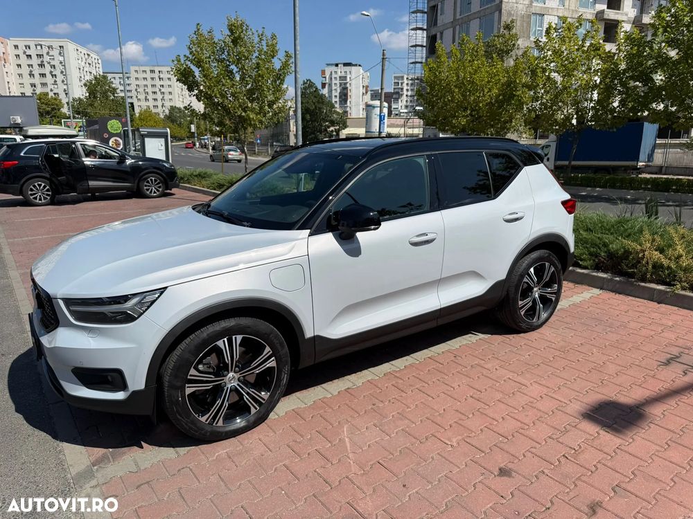 Volvo XC 40 Recharge T5 Twin Engine AT7 R-Design - 3