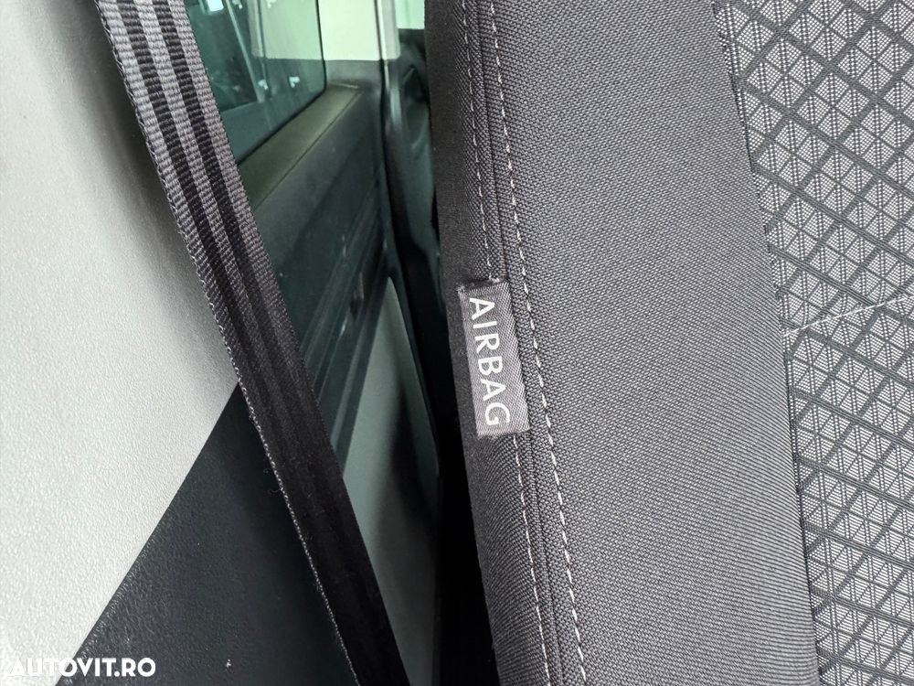 Volkswagen Multivan - 26