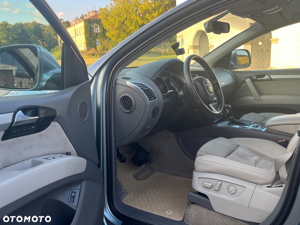 Audi Q7 - 5