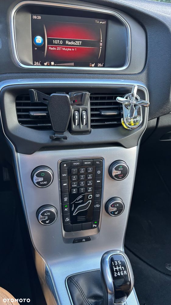 Volvo V40 D2 Inscription - 18