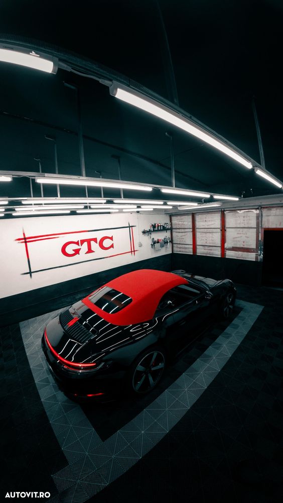 Porsche 911 GTS PDK - 21