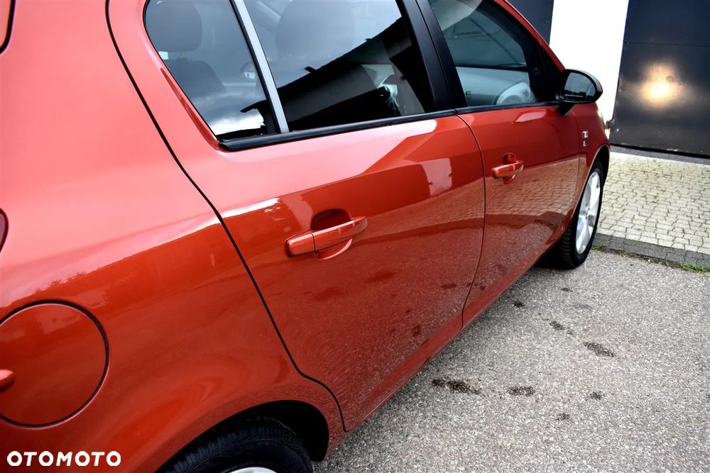 Opel Corsa 1.2 16V Innovation 110 Jahre - 10