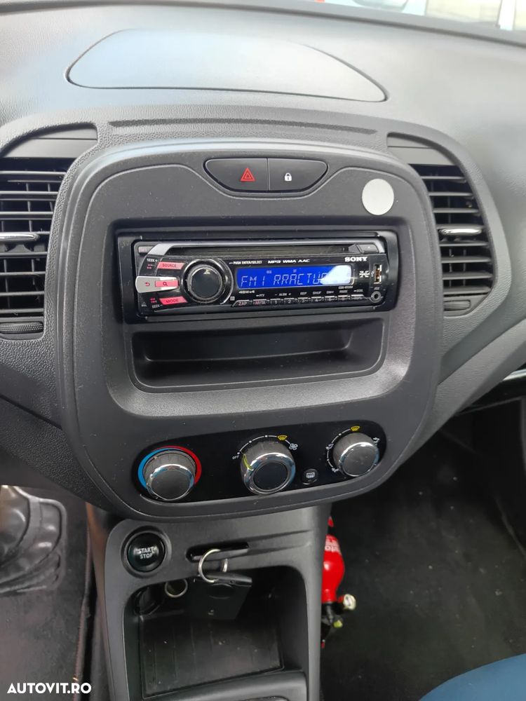 Renault Captur - 16