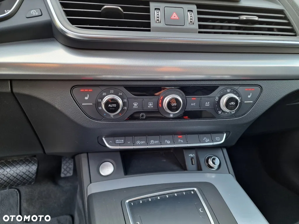 Audi Q5 35 TDI S tronic design - 34