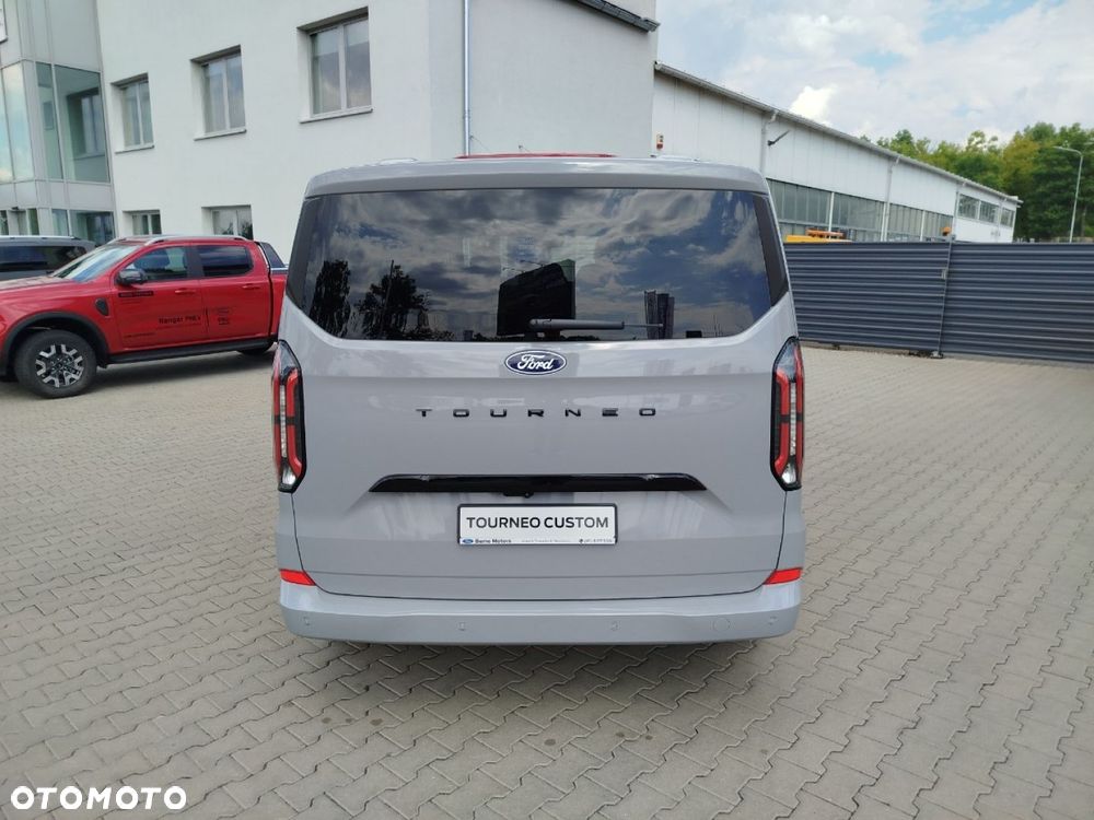 Ford Tourneo Custom 320 L2H1 VA Autm Titanium X - 6