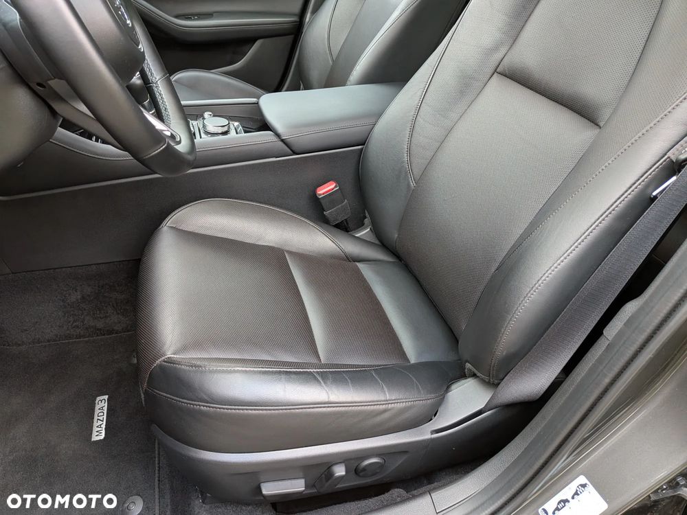 Mazda 3 - 25