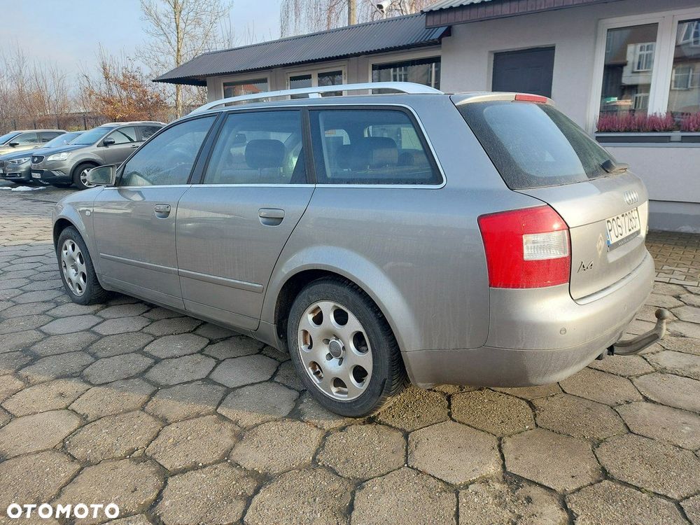 Audi A4 Avant - 6