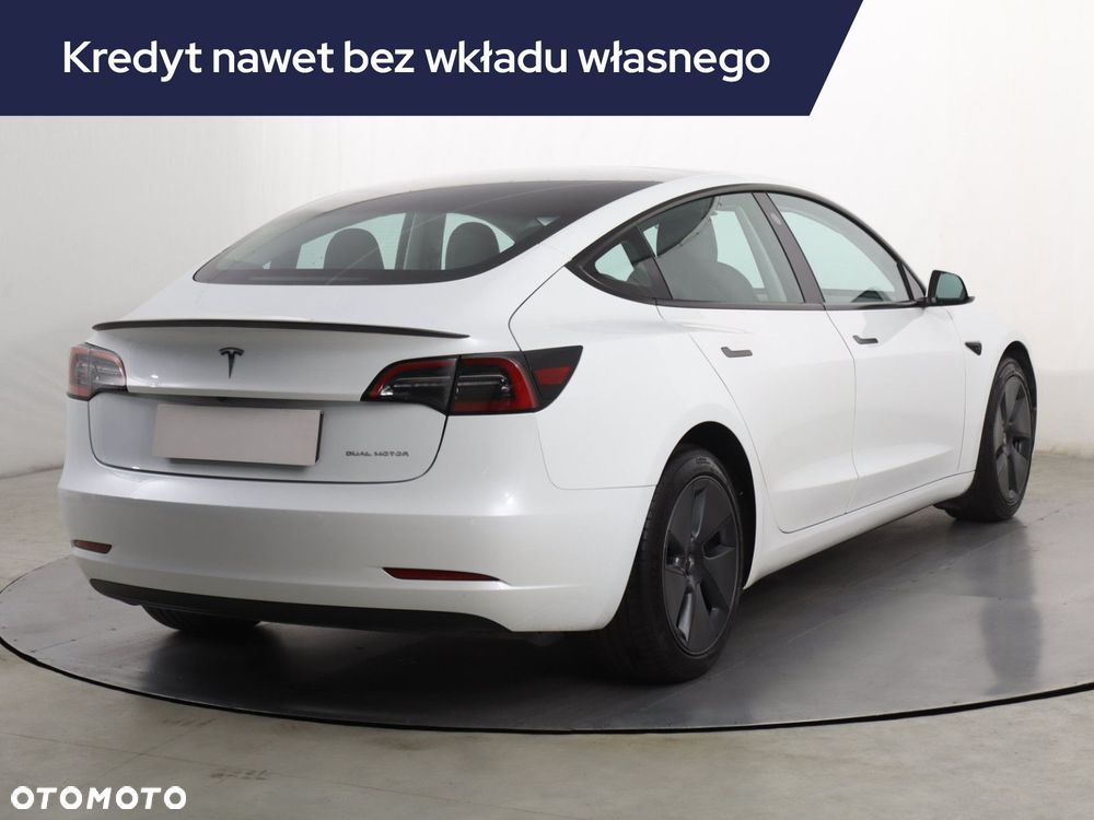 Tesla Model 3 - 6