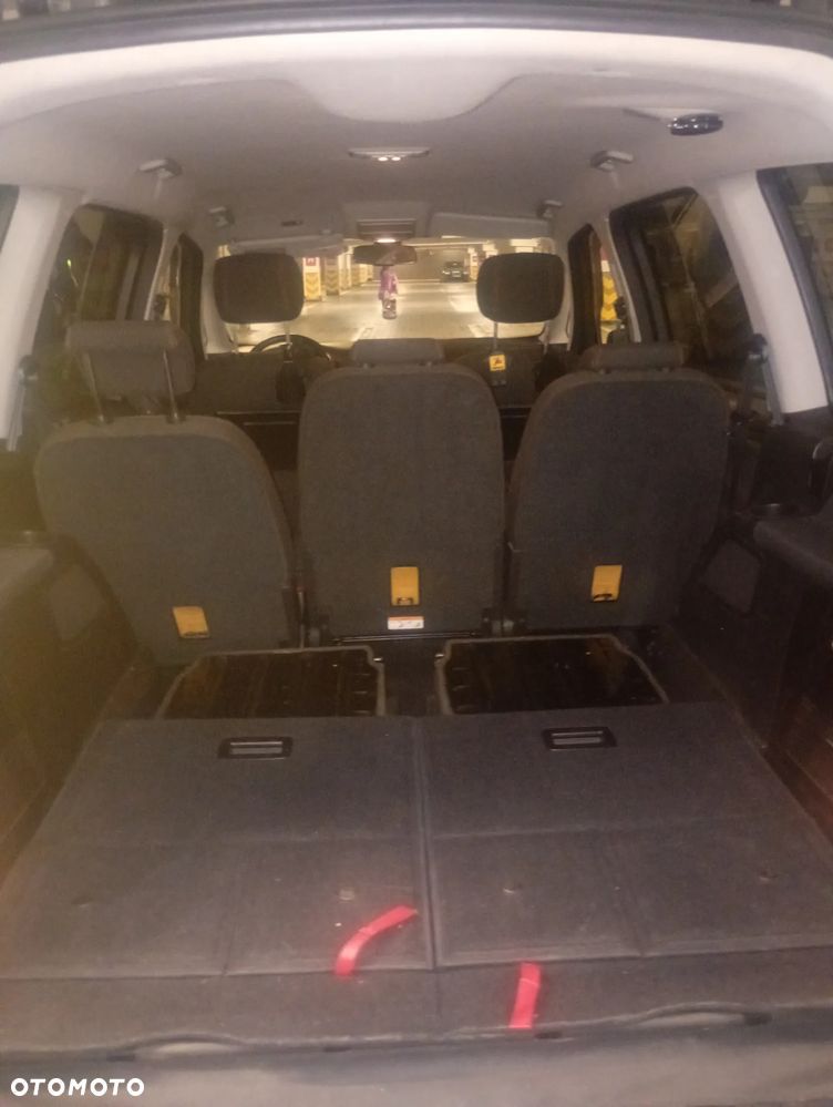 Ford Galaxy - 5