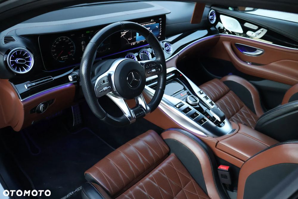 Mercedes-Benz AMG GT 43 4-Matic+ - 28