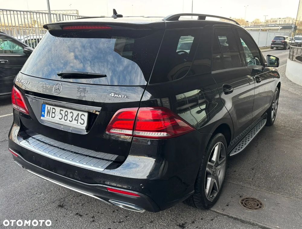 Mercedes-Benz GLE 350 d 4-Matic - 28