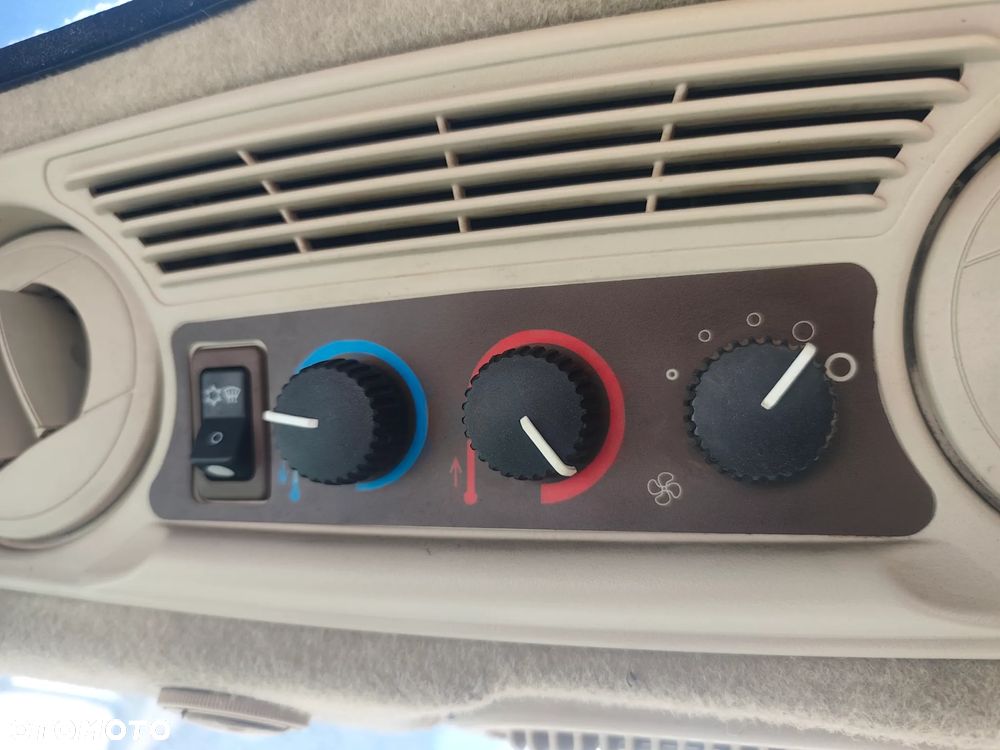 John Deere 5820 - 10